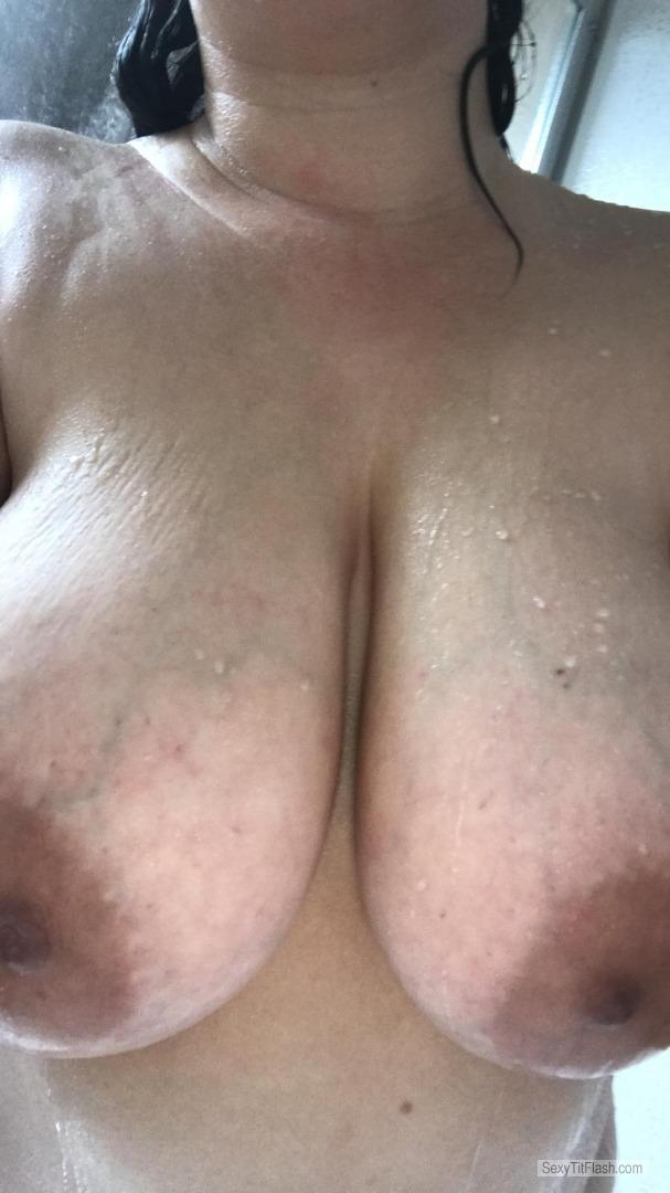 Tit Flash: Girlfriend's Very Big Tits - Horny from Italy